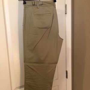 Ann Taylor Capri / Ankle/ Cropped Pants